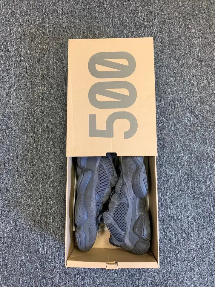 ADIDAS - YEEZY 500 - https://treadfitpro.com/